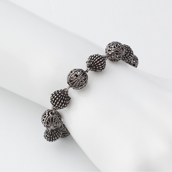 Vintage Florenza Filigree Ball Bead Link Bracelet Oxidized Silver Tone - Picture 2 of 4